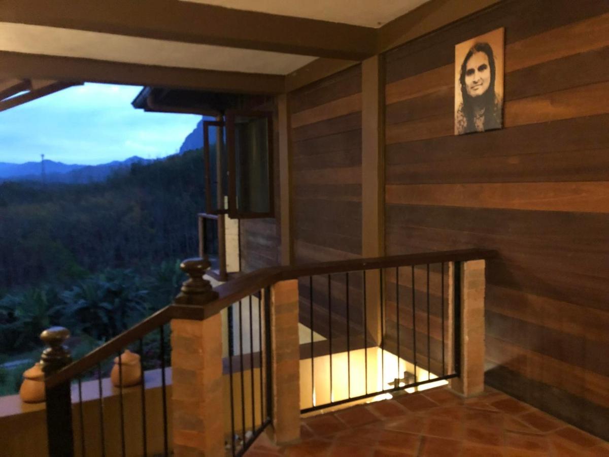 Billion Views Khaosok Homestay Khao Sok National Park Exteriör bild