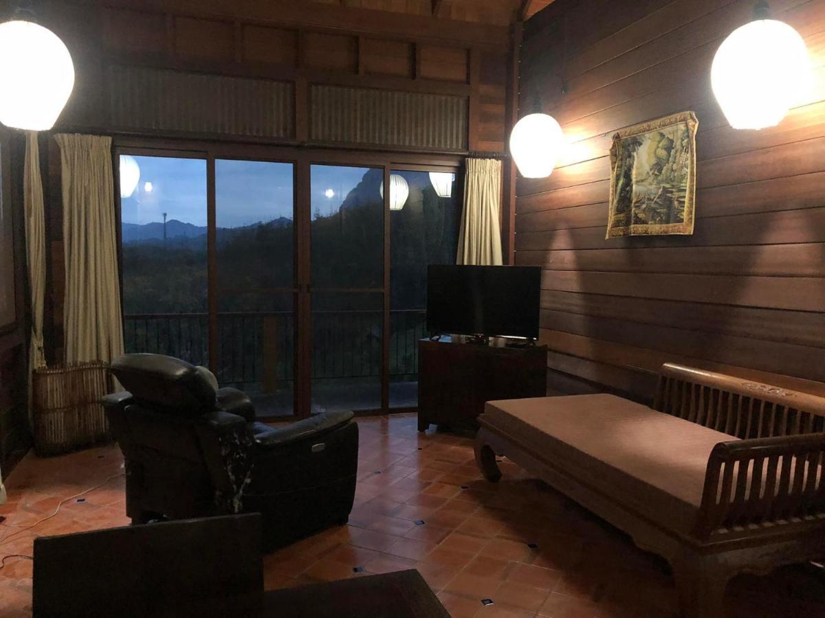 Billion Views Khaosok Homestay Khao Sok National Park Exteriör bild